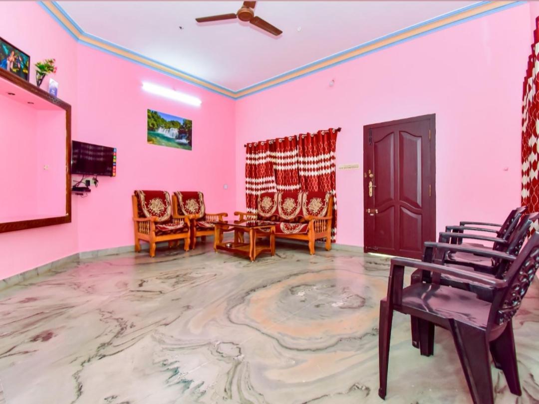 Phoenix Holiday Home Kanyakumari Exterior foto