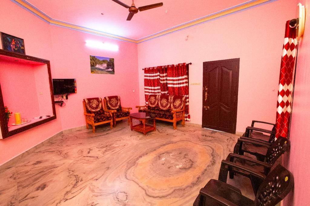 Phoenix Holiday Home Kanyakumari Exterior foto