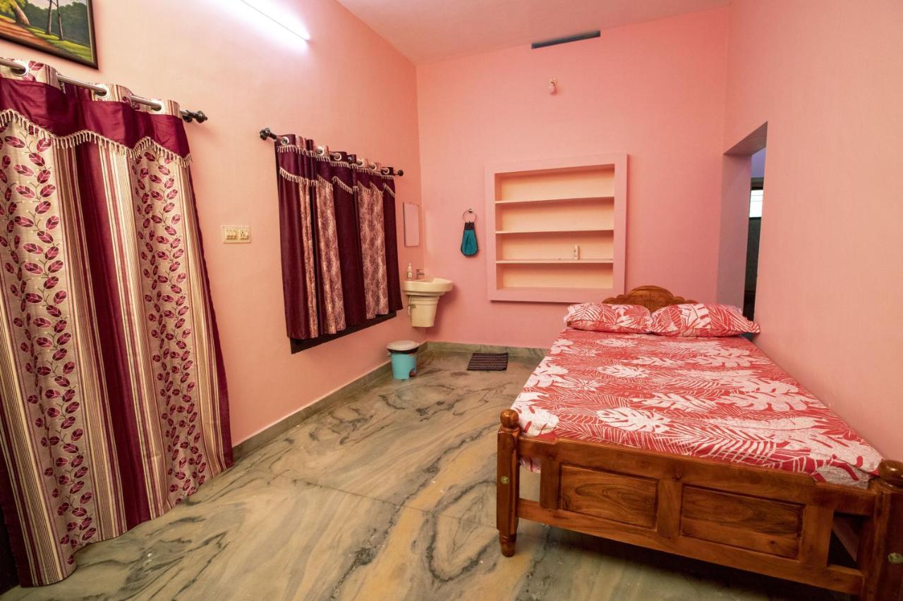 Phoenix Holiday Home Kanyakumari Exterior foto